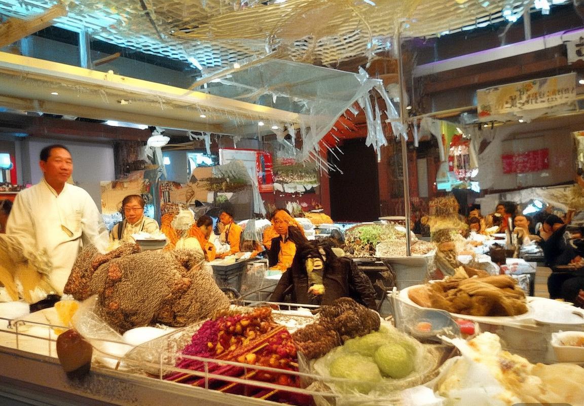 哥伦比亚VS卡塔尔友谊赛深度解析：战术对决与精彩瞬间(图3)