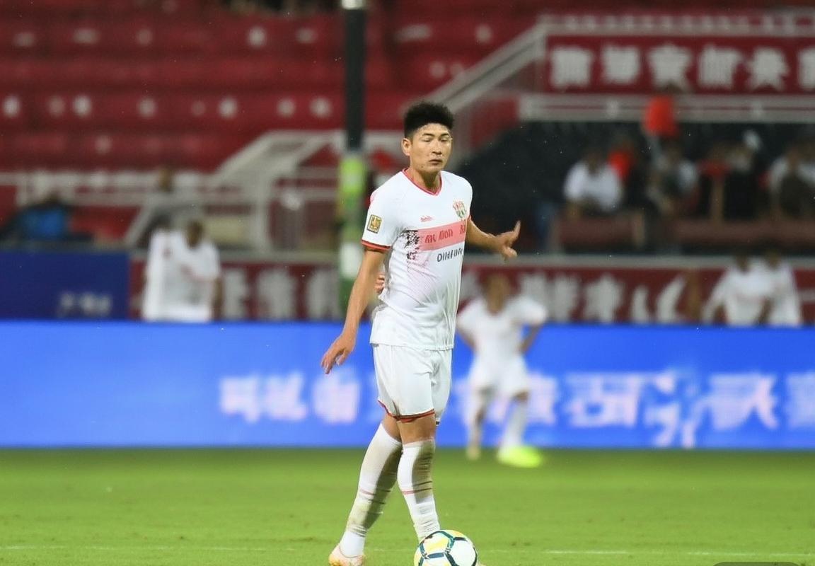 贵州恒丰VS北体大：精彩对决回顾与战术分析(图3)